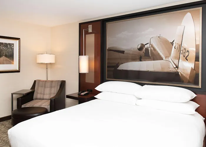 Hotel Doubletree & Charleston Airport 3*