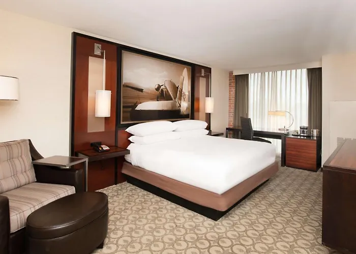 Hotel Doubletree & Charleston Airport 3*