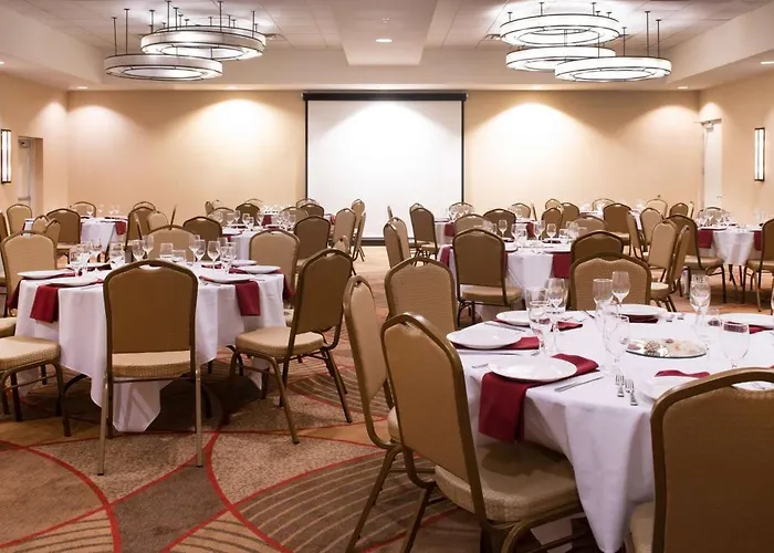 Doubletree & Charleston Airport Hotel