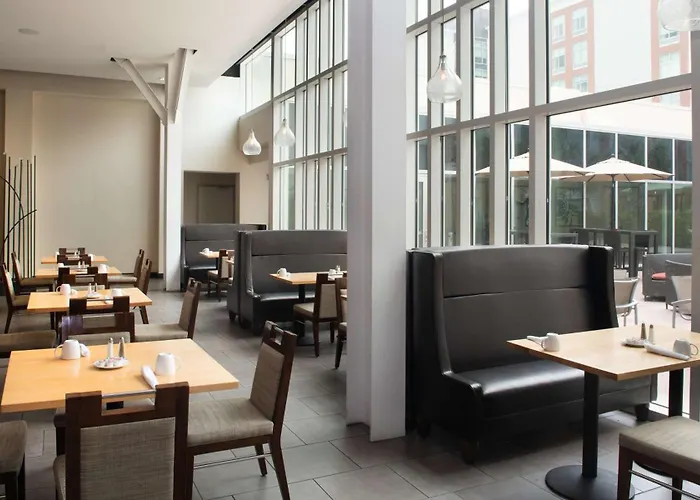 Doubletree & Charleston Airport Hotel