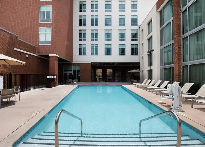 Doubletree & Charleston Airport Hotel North Charleston
