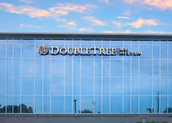 Doubletree & Charleston Airport Hotel