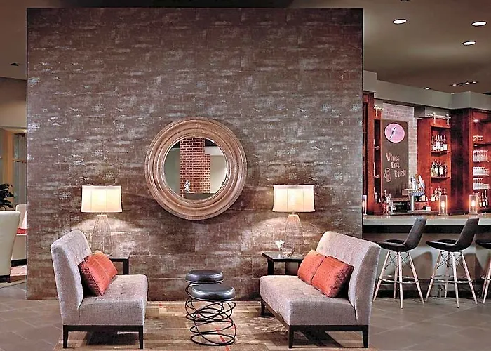 Doubletree & Charleston Airport Hotel 3*